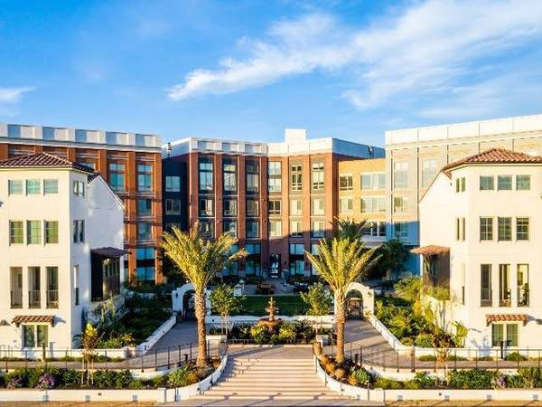 $2,704 / 1br - 619ft2 - Sofisticado - Acceso al Área de la Bahía, Cocina Moderna, Comercios en el lugar (hercules, pinole, san pablo, el sob)63880133872771121