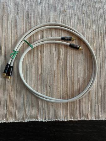 Transparent Audio The Link Interconnect cables (2 per set, 1 meter) 1