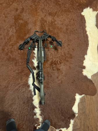 Killer Instinct Lethal 405 crossbow with hard shell case 1