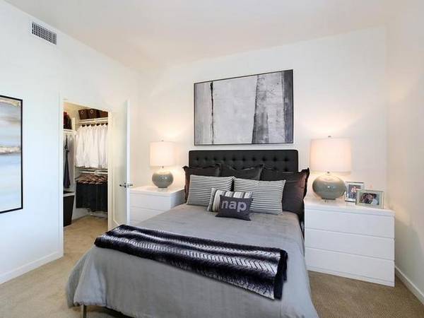 $3,899 / 3br - 1270ft2 - Three BBQ's, Fire Pits, Stainless kitchen appliances (Riverpark)63668253642625120