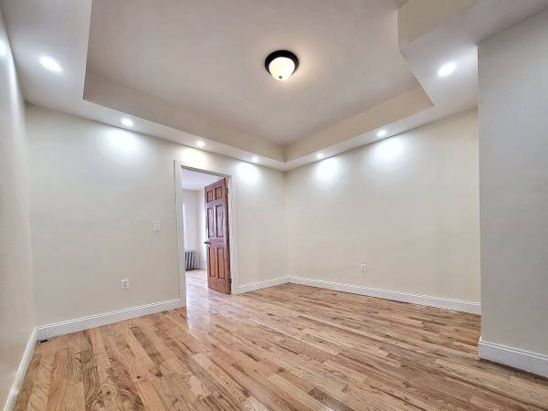 $3,150 / 2br - NICE SPACIOUS! Heart Of Bushwick! Right By The Subway! Renovated!63816654021763120