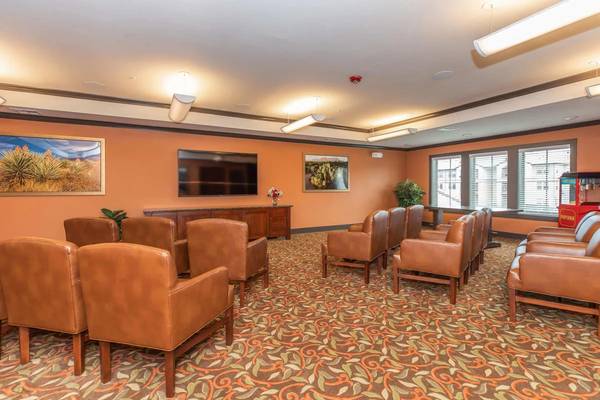 $2,136 / 2br - 1334ft2 - Celebrate space and comfort in our 2 BR. (Webster)63924042922883122