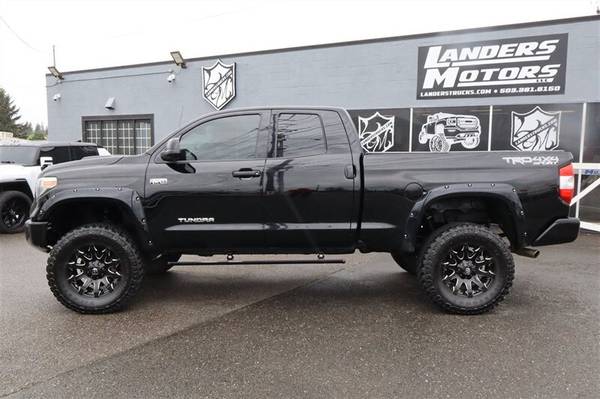 2018 Toyota Tundra SR5 LIFTED - Photo 2