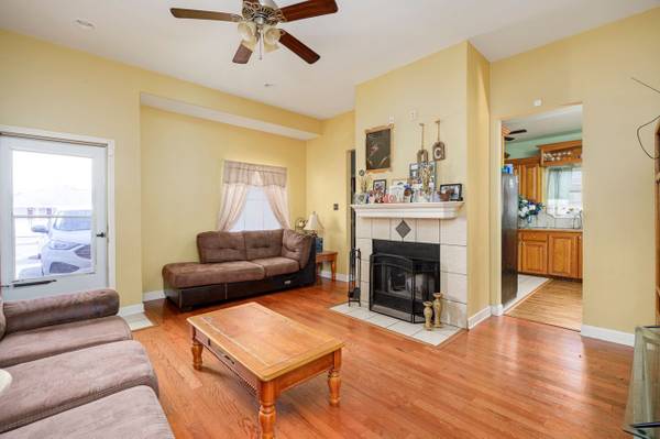 $210,000 / 3br - 2125ft2 - Home For Sale in Baker !! (Baker)63902943594371123