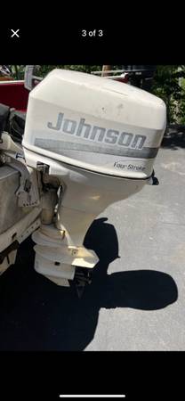 Johnon 8 hp 4 stroke boat motor 1