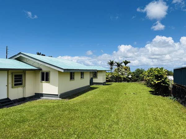 $3150.00 / 4br - 1650ft2 - Ocean view, great school district, huge yard| 4 Bed, 2 Bath | Availabl63939658556290121