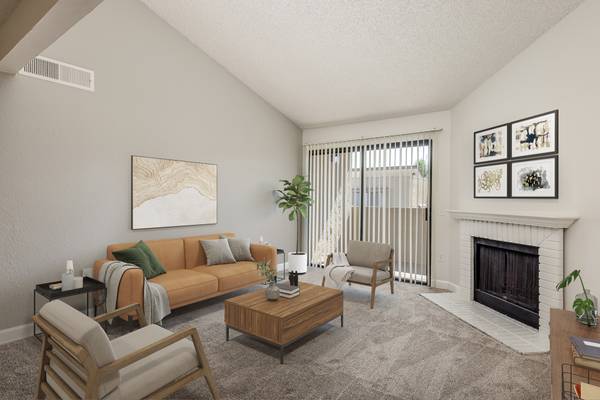 $3,475 / 3br - ¡REMODELACIÓN DE COCINA! BALCONES, LAVADORA Y SECADORA, A/C, CHIMENEA Y MÁS! (La Mesa)63819180577155122