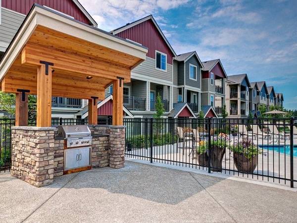$2,540 / 2br - 1441ft2 - Lovely and spacious 2 bed, 1441 sqft townhomes for rent in Graham (Graham)63688369630595122