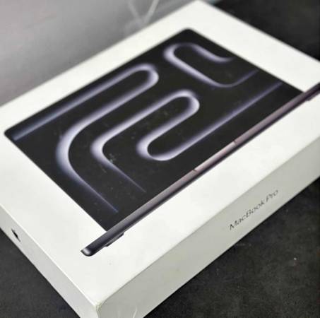 MacBook Pro 14"2026 1