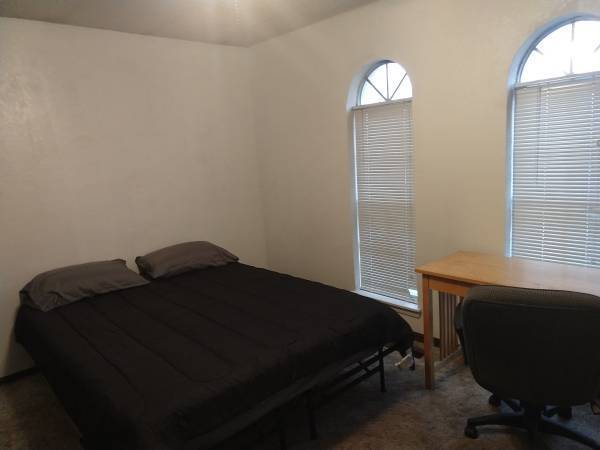 $650 Furnished Room For Rent  - All Bills Paid (Norman)63670520282755120