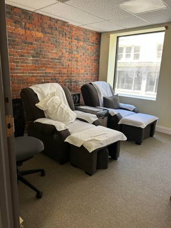 $800 Shared Office Space $700 (Boston)63655287787139122
