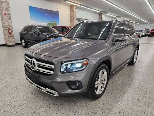 2022 Mercedes-Benz GLB-Class 1