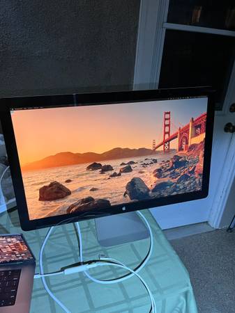Great Condition* Apple Thunderbolt Display 27