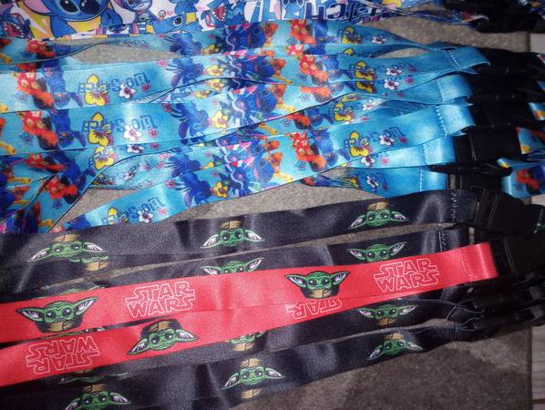 Custom cartoon lanyards keychains 1