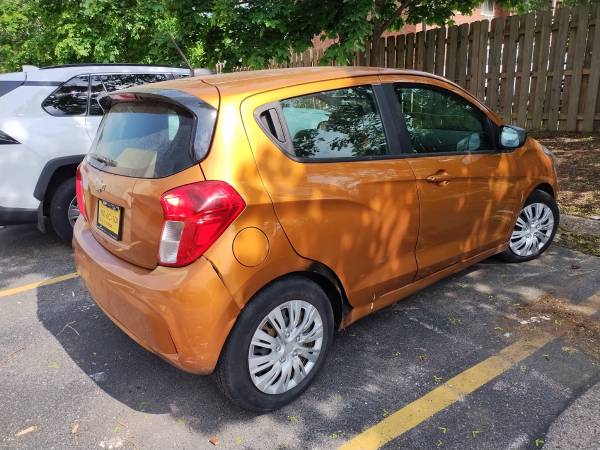 Chevy Spark naranja 2019 80 k ! - $4,700 (Buffalo Grove)63618847499137121