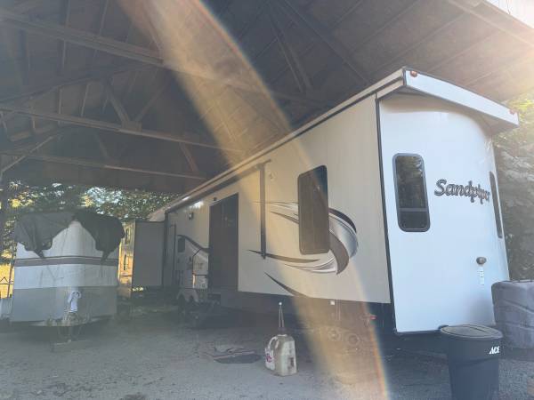 2019 Forest River Sandpiper Destination 1