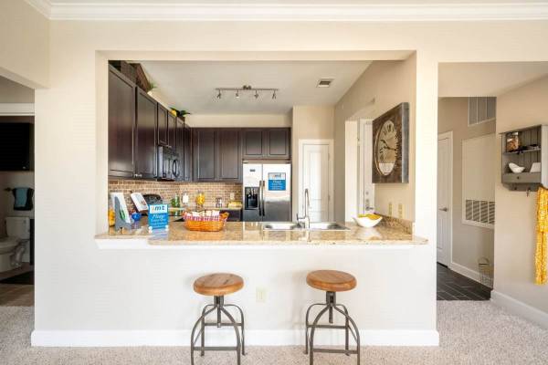 $2,765 / 3br - 1386ft2 - Enough living space for all your needs. 3 bed, 2 bath. Check us out! (Franklin - North)63904819813123122