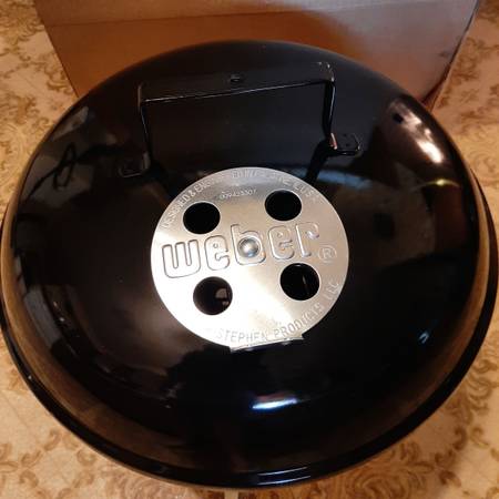 Parrilla Webber de carbón de 14" - $25 (SW Cedar Rapids)63435638549121121