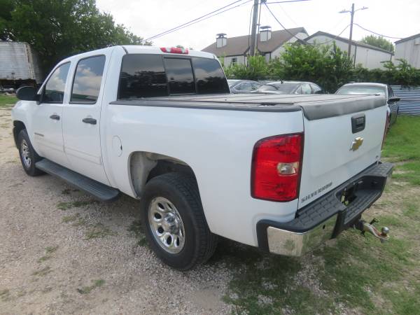 2013 Chevrolet Silverado LS - $2,900 (abajo 6825 e. hwy 290)63621923063041122