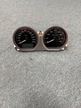 2016 Harley Ultra Classic instrument cluster 1