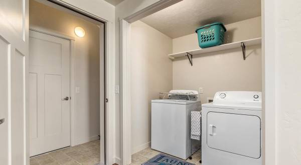 $1,875 / 3br - 1301ft2 - High Point en Overland, una de las mejores comunidades en Meridian (Meridian)63794945535747124