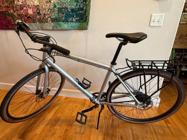 Priority Continuum Commuter Bike - CVT Hub 1