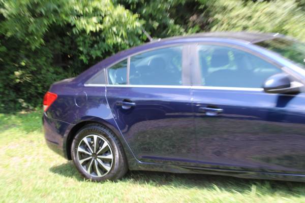 2011 Chevrolet Cruze LT....Super limpio y confiable ahorrador de GASOLINA - $4,981 (Charlotte)63613488316929124