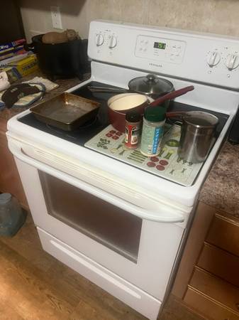 Estate sale. 10am63812738714625120