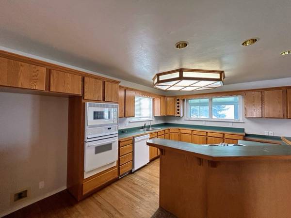 $1850.00 / 3br - 1800ft2 - Beautiful Country Home for rent in Buhl63682978358915123
