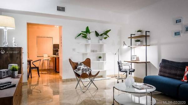 $100 / 2br - 909ft2 - Washer/dryer/dishwasher/central AC (Flamingo Park)64051005790851120