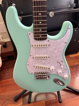 Refinished and upgraded fender Squier affinity strat electric guitar 1
