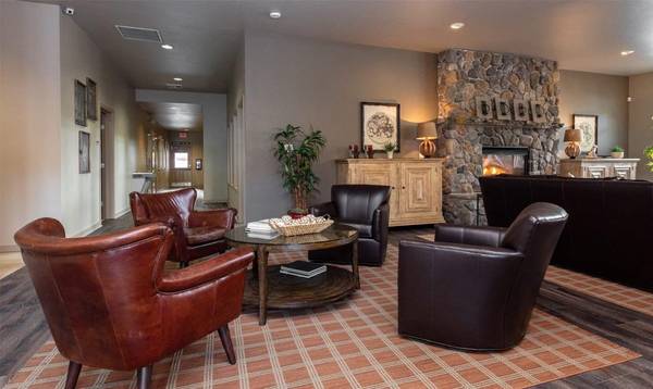 $1,810 / 4br - 1194ft2 - Cozy Studio With Utilities Included & In-Unit Laundry! (Vancouver)63820763032449124