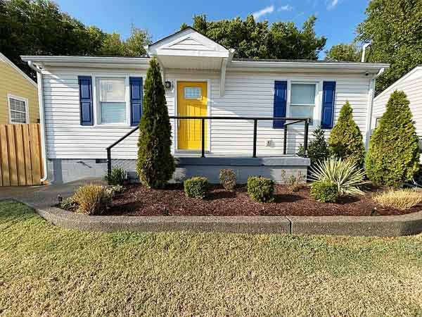 $1,000 / 3br - `````A 3 bed/2 bath - Luxurious home located on a quiet street: 💎 (Nashville, TN)63680176267009120