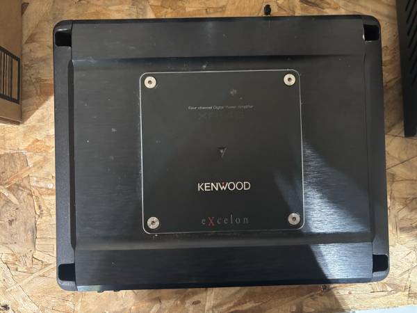KENWOOD XR-4S デジタルパワーアンプ Stereowise Plus: Kenwood Excelon XR-4S Class D 4 Channel Amp