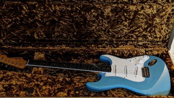 Fender Eric Johnson Stratocaster with Rosewood Fretboard - Tropical T 1