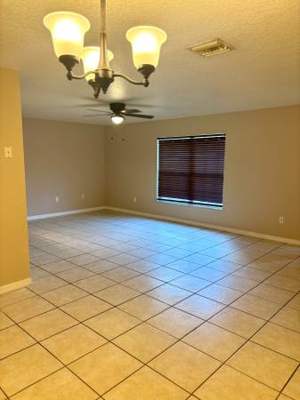 $900 / 2br - 1100ft2 - 2/2 apt. For Rent ** READY NOW **  Ocala (OCALA)63861744911363120