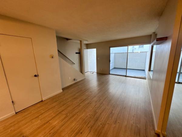 $1,975 / 2br - 125ft2 - 1 BEAUTIFUL Sail Bay bedroom available $1975.00 /month (SAN DIEGO)64037219915649124