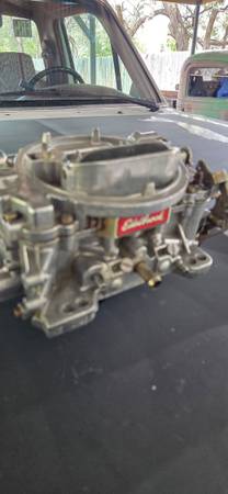 EDELBROCK 600cfm 1