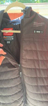 🤠 Milwaukee M12 Large Heated Jacket 🤯 1