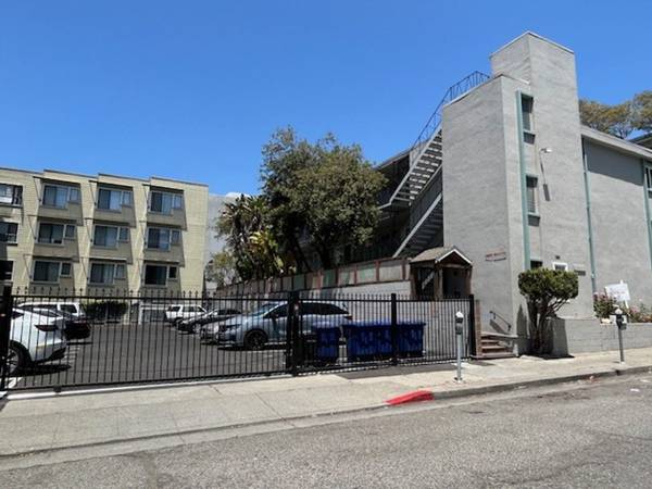 2115 Haste St, Apt 109, Berkeley, CA 94704 1