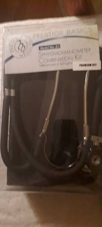 Stethoscope & Sphygmonmanometer 1