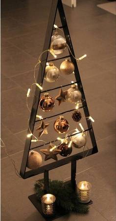 Metal Christmas Tree 1