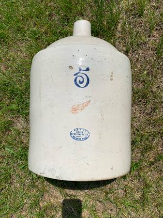 Red Wing 5 gallon Jug 1