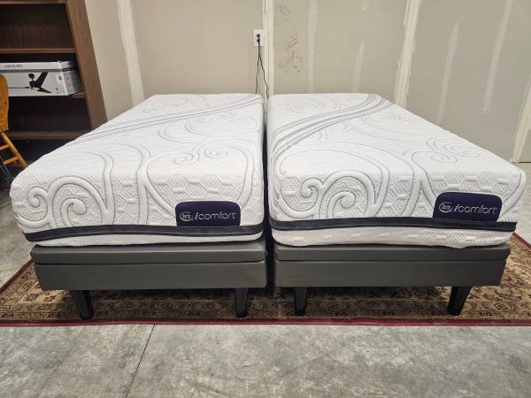 Serta Motion Perfect III Adjustable Foundation Bed - King