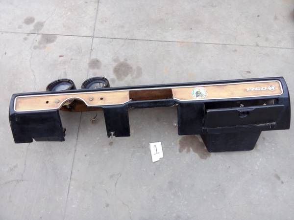 Dashboard Alfa Romeo 1750 1