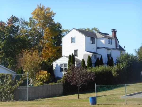 $990 / 1br - VICTORIANO DE ALTA GAMA, Balcón, Vistas, Zona Increíble, APARCAMIENTO PRIVADO (Rye, NY)63854290635267122
