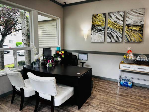 $1,425 / 1br - 608ft2 - Must-See 1 BR with Pools, Dog Park & Tennis Courts! (Lacey)63850640865923124