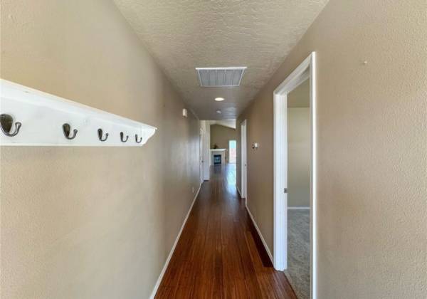 $340,000 / 3br - 1332ft2 - 20,000 downpayment! 3beds/2baths house College Place Wa (College Place)64146794669187123