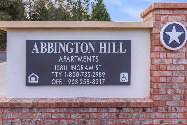 $1,207 / 3br - 1153ft2 - Fitness Center, Equipped Computer Center, Laundry Facility (Brownsboro Texas)64037560152450120