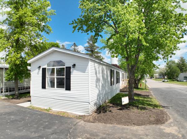 $72,500 / 1280ft2 - 3br - NEW REMODELED Home Available - WJ #500 (St. Joseph, MN)63988649911555123